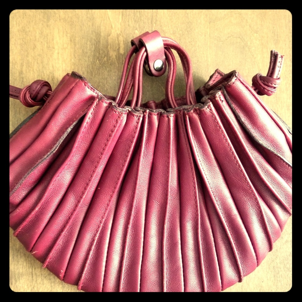 Lumiani Leather Clutch Purse